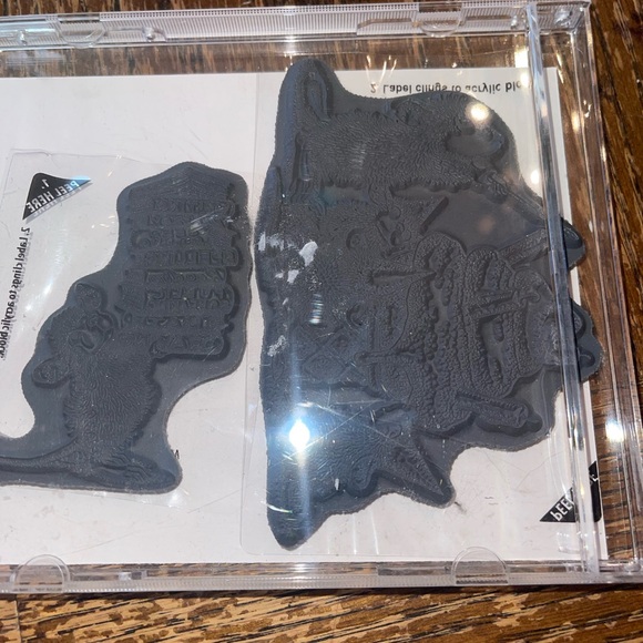 Stampendous House Mouse Cling Rubber Stamp Stack Of Books Lighting Of A Cupcake - Picture 3 of 3